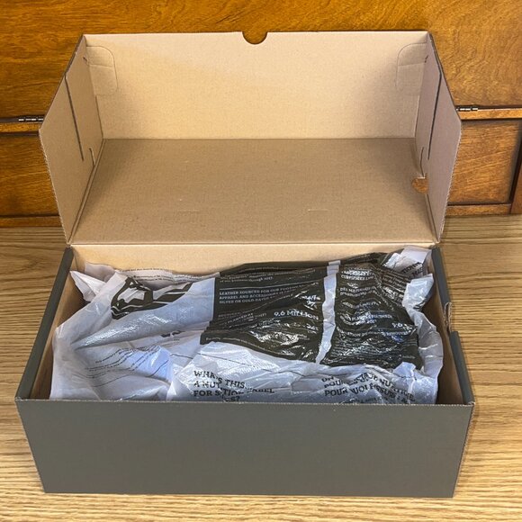 TIMBERLAND Medium Brown 6in Nubuck Tan Field Boots Size 3 Youth New In Box - Picture 8 of 8